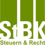 Logo StBK Steuern und Recht in Grün